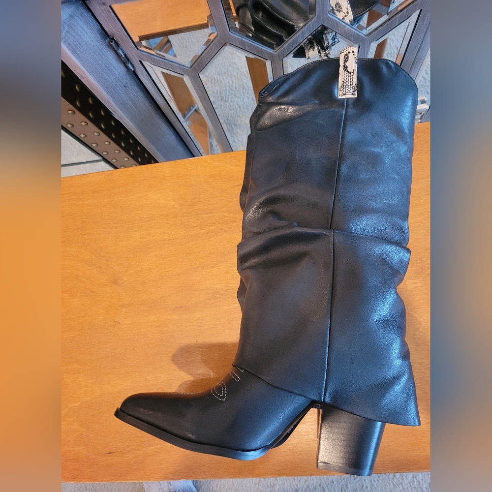 Steve Madden Lassy Western Cowboy Cuff Boots Soft Scrunch Genuine Leather New - Picture 10 of 16